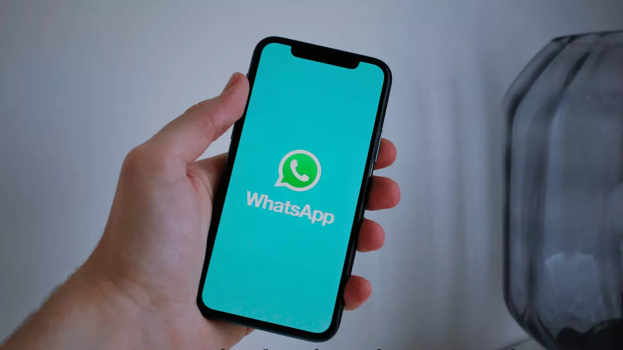 WhatsApp Uses Media to Improve Customer Service